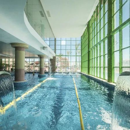 World Riwo Hotel. 4*