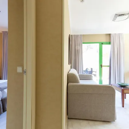 World Riwo Hotel. Ξενοδοχείο Benalmádena