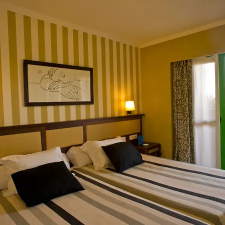 Ξενοδοχείο World Riwo Hotel.