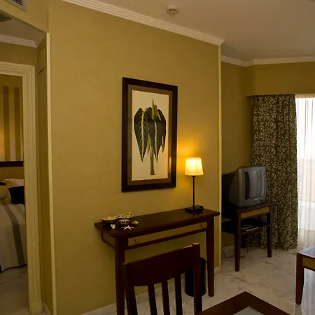 World Riwo Hotel. Ξενοδοχείο