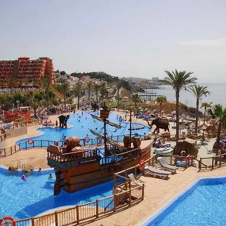 World Riwo Hotel. Ξενοδοχείο