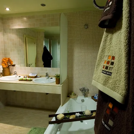World Riwo Hotel. Ξενοδοχείο 4*