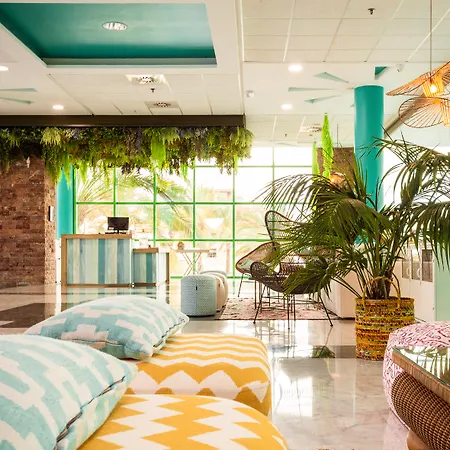 World Riwo Hotel. Ξενοδοχείο Benalmádena