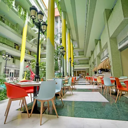 Ξενοδοχείο World Riwo Hotel. 4*
