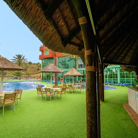 World Riwo Hotel. 4*