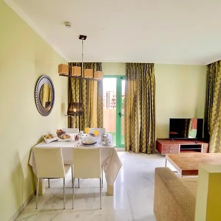 World Riwo Hotel. 4*