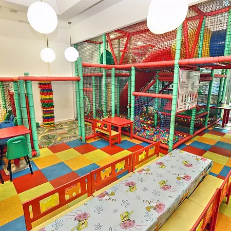 World Riwo Hotel. Ξενοδοχείο Benalmádena